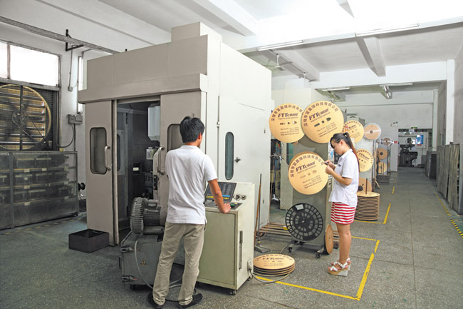 高速冲床模具